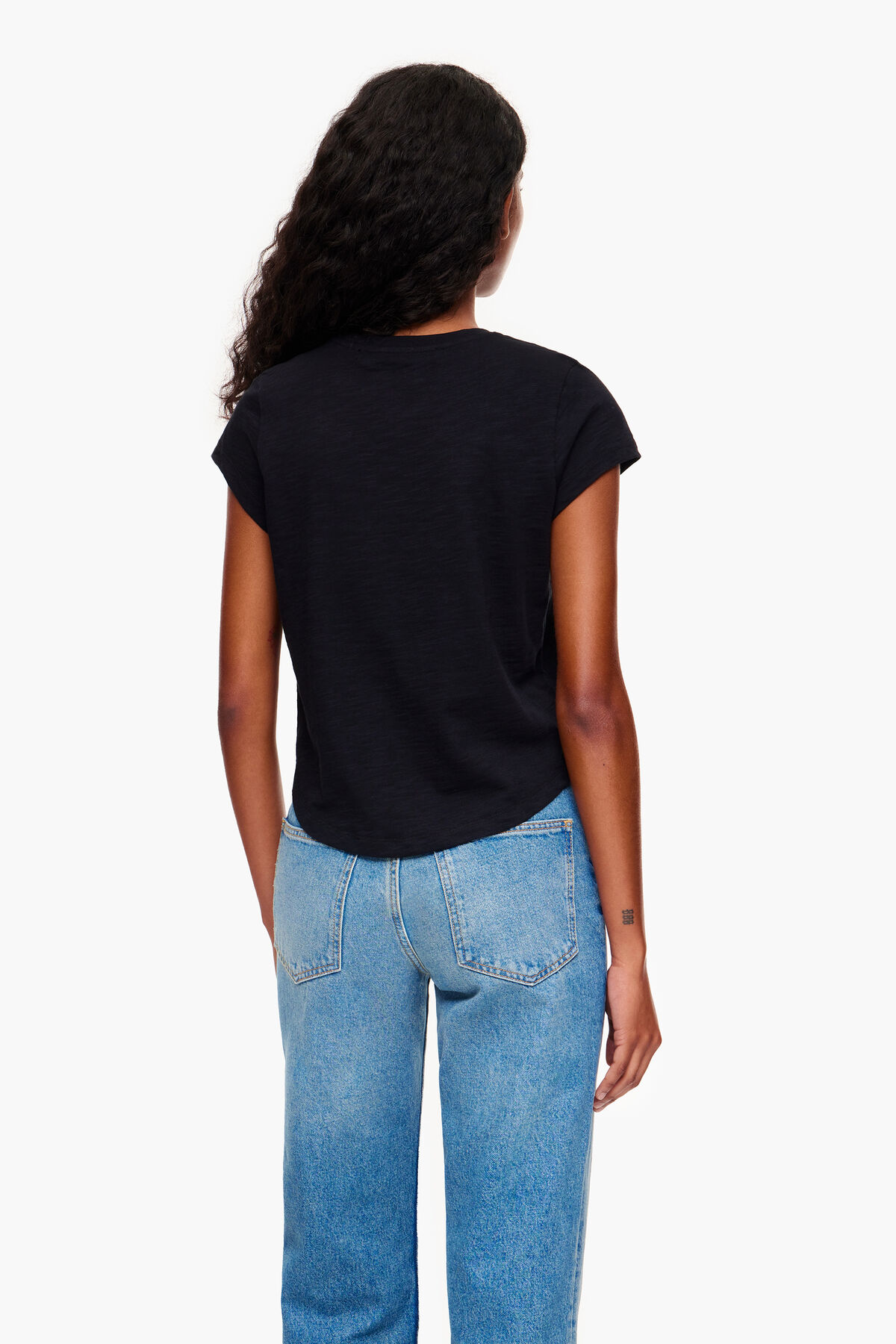 Camiseta guindilla negra