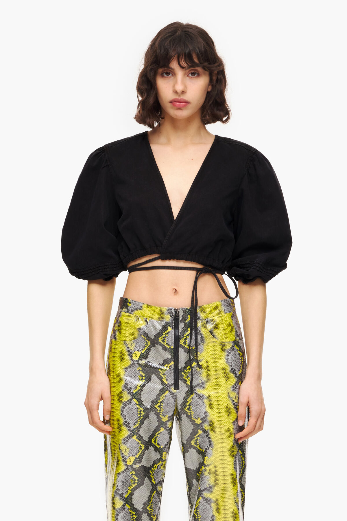 Top vaquero boxy negro lavado