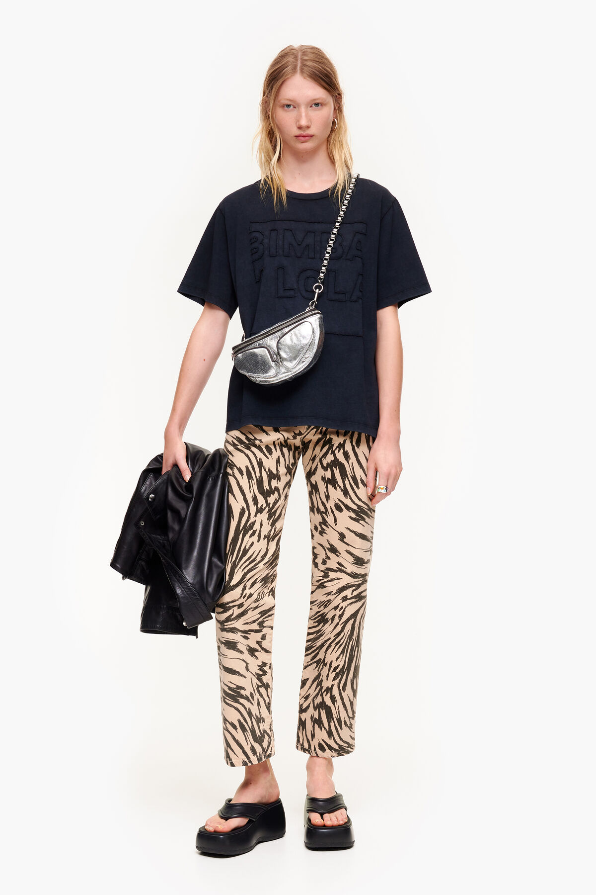 Camiseta algodón logo negra