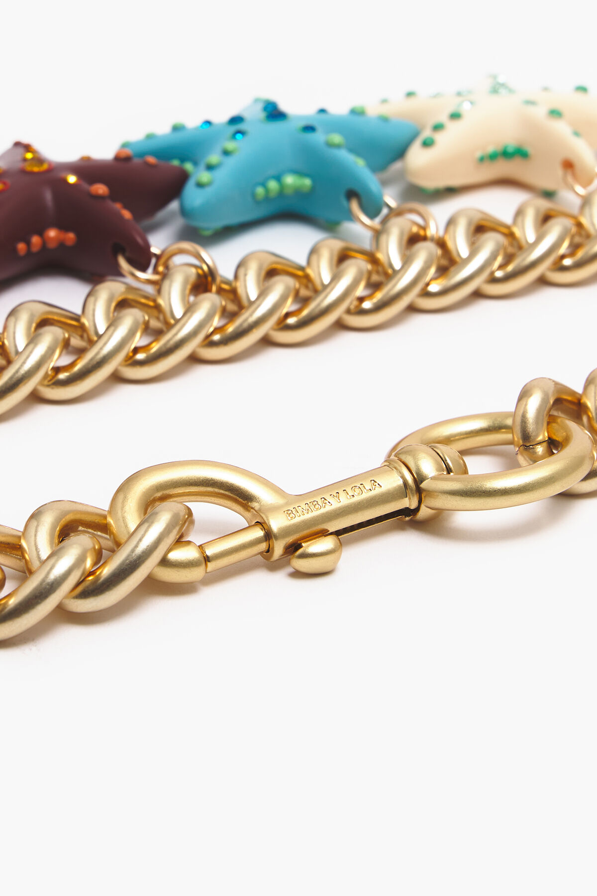 Collar estrellas resina