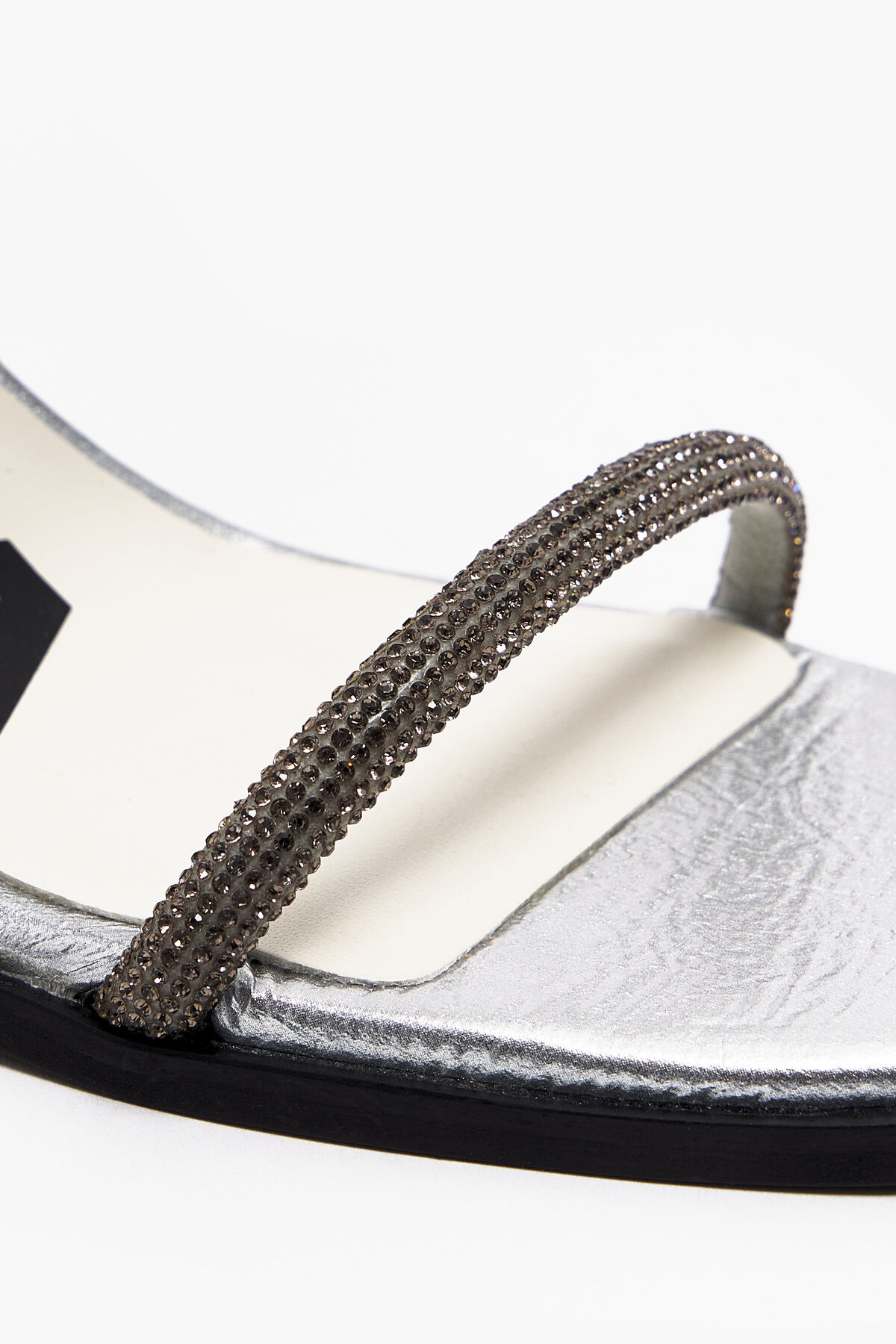 Sandalia tacón plateada