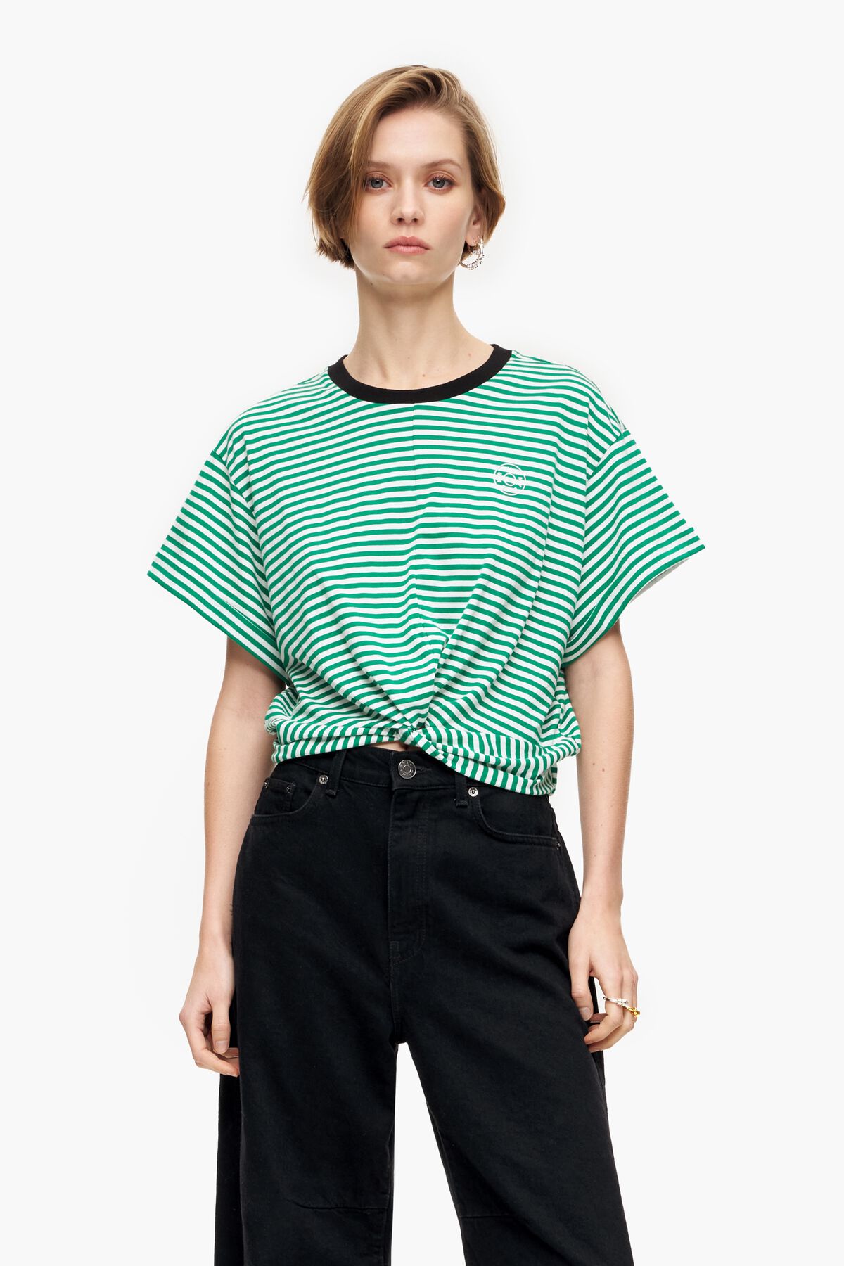 Camiseta nudo boxy verde