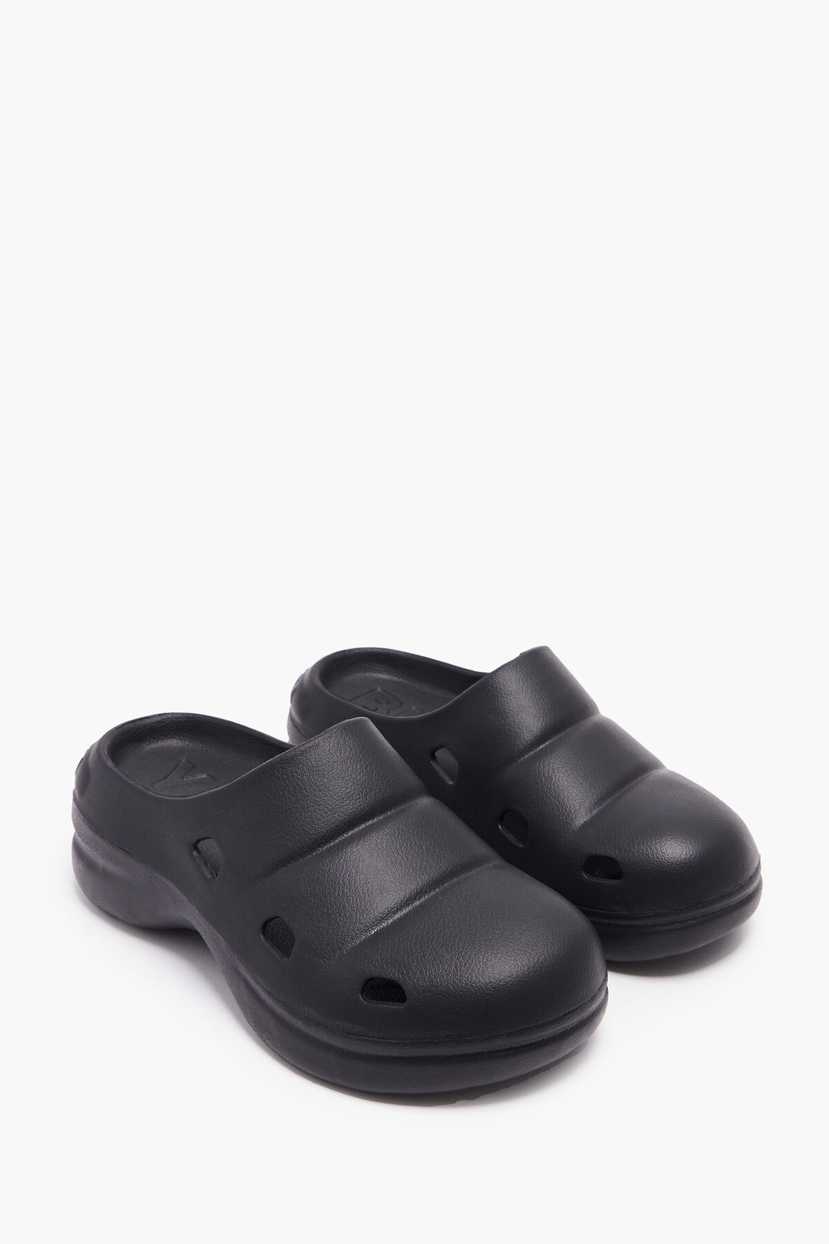 Zueco plataforma negro