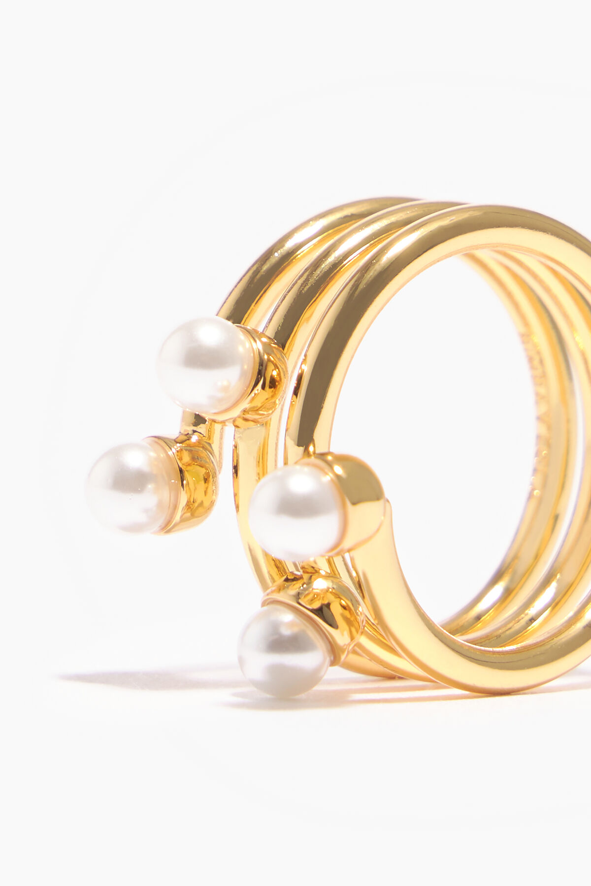 Anillo espiral perlas dorado