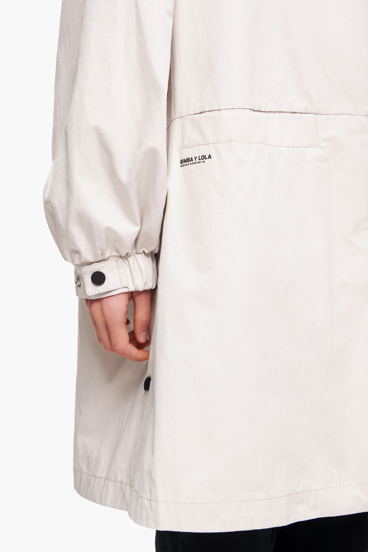 Gabardina evasé gris