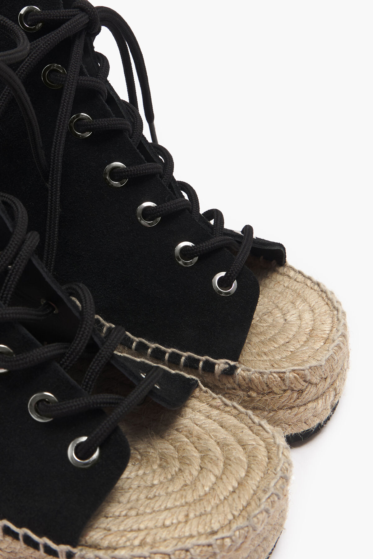 Sandalia tacón serraje negro