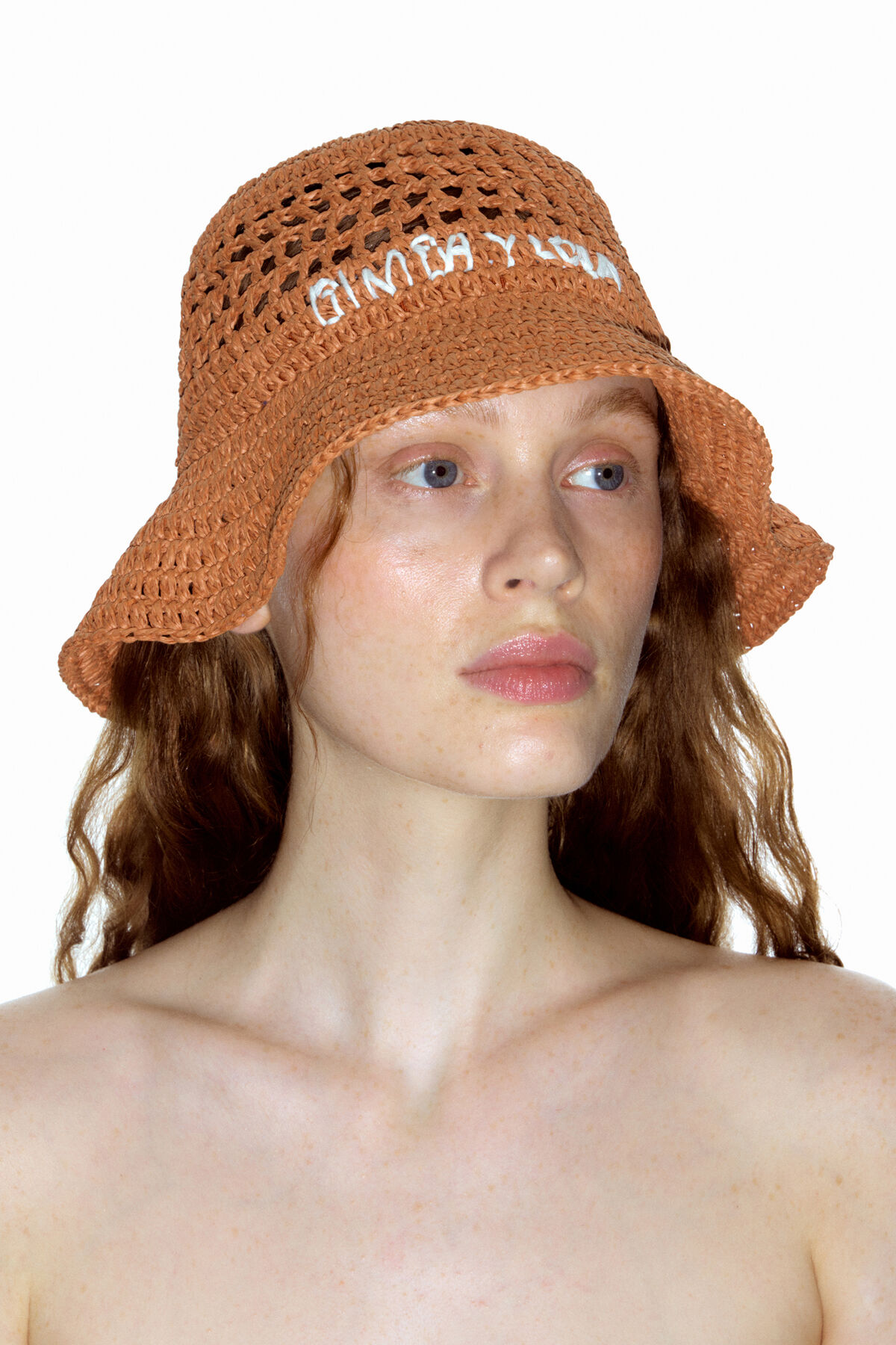 Gorro bucket rafia naranja