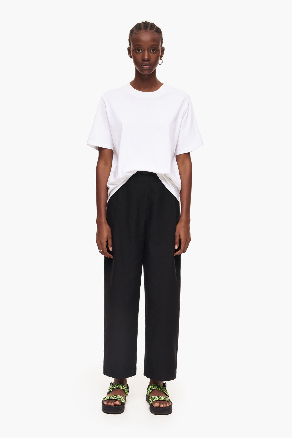 Pantalón lino negro