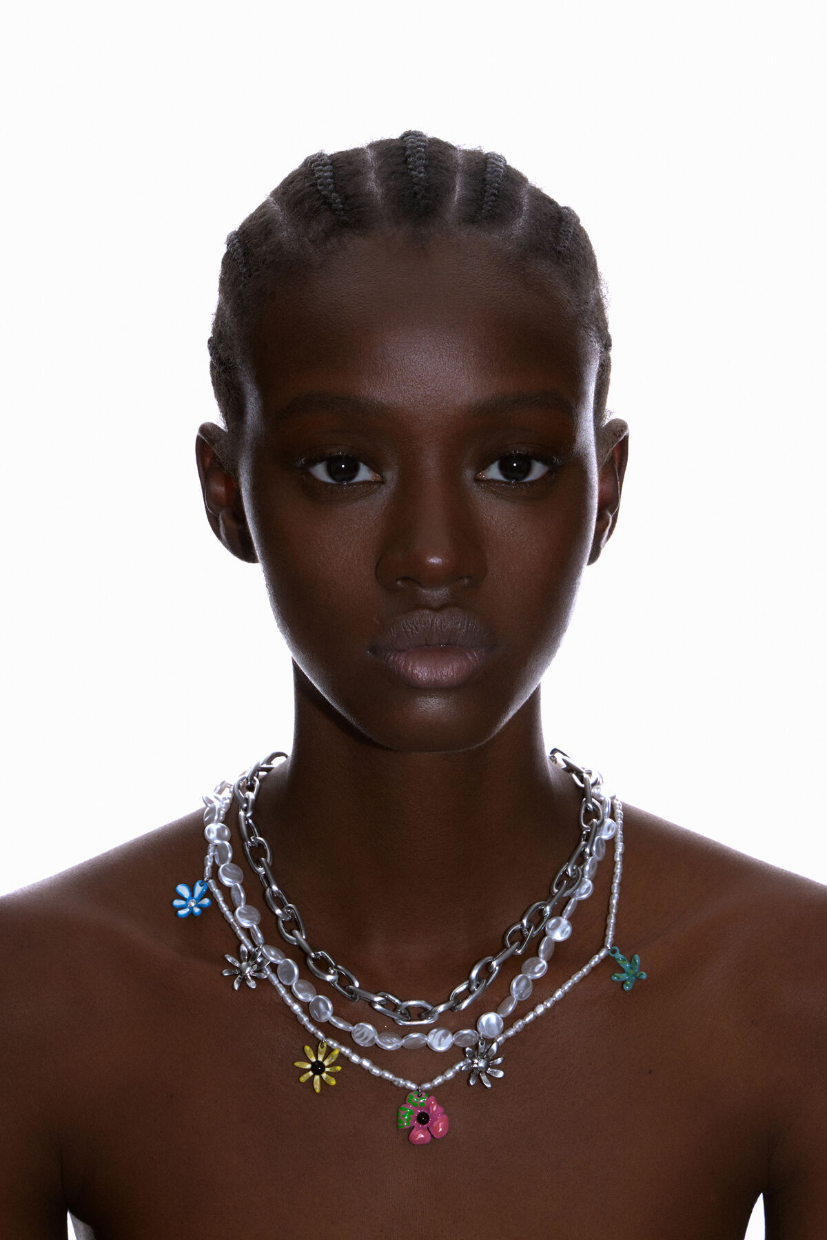 Collar tiras colgantes multicolores