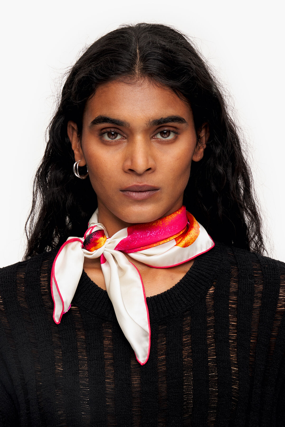 Pañuelo seda flores XL blanco roto