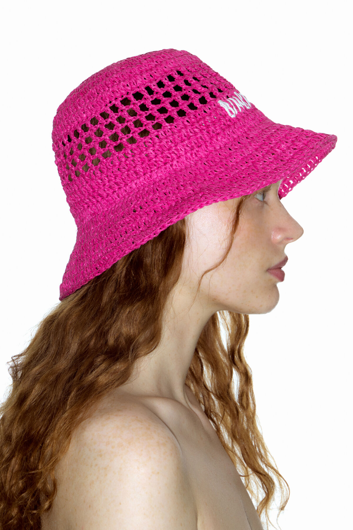 Gorro bucket rafia rosa