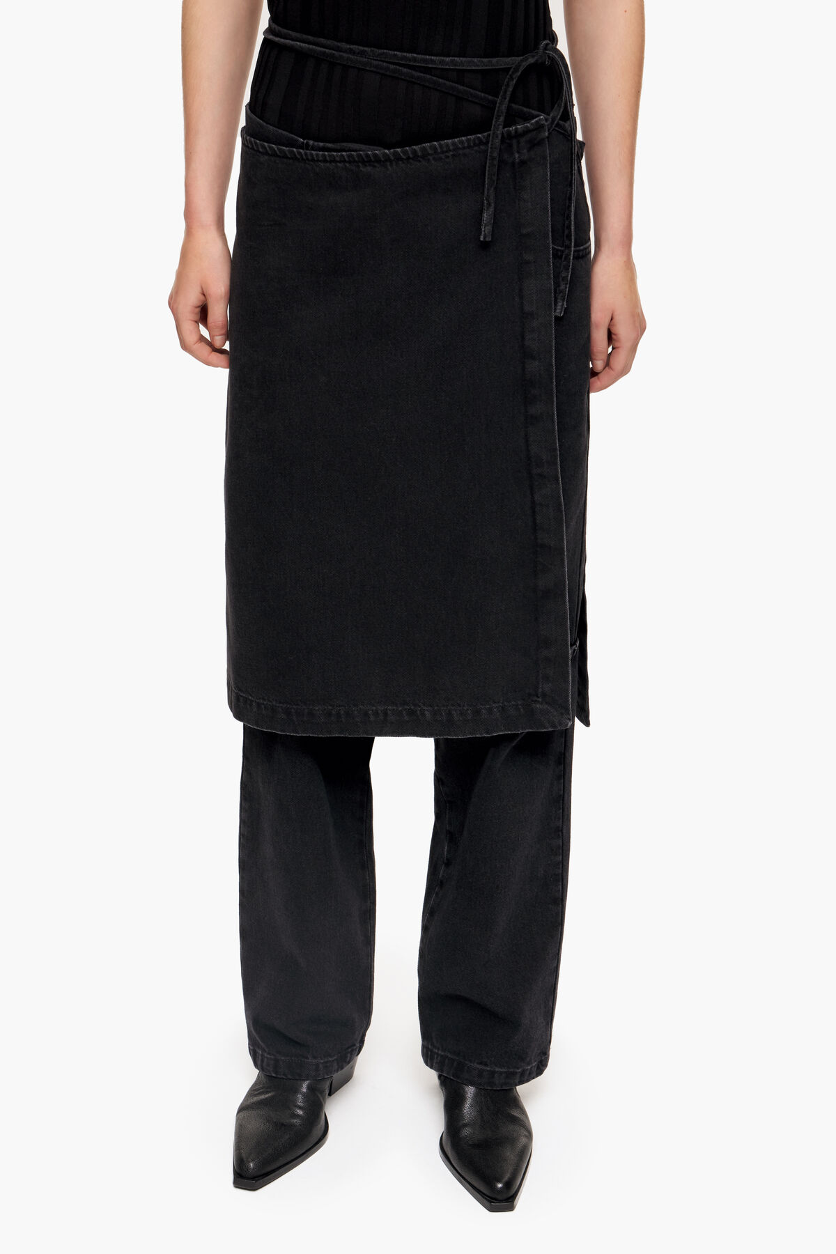 Conjunto denim falda pantalón negro lavado