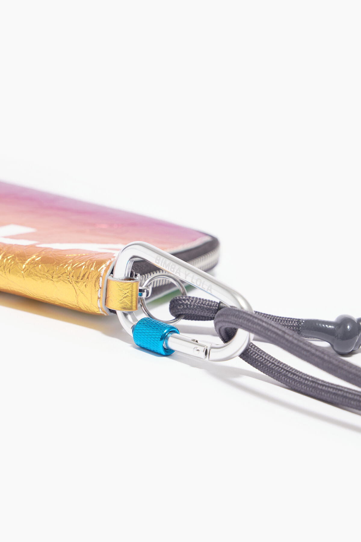 Minibolso piel plateado