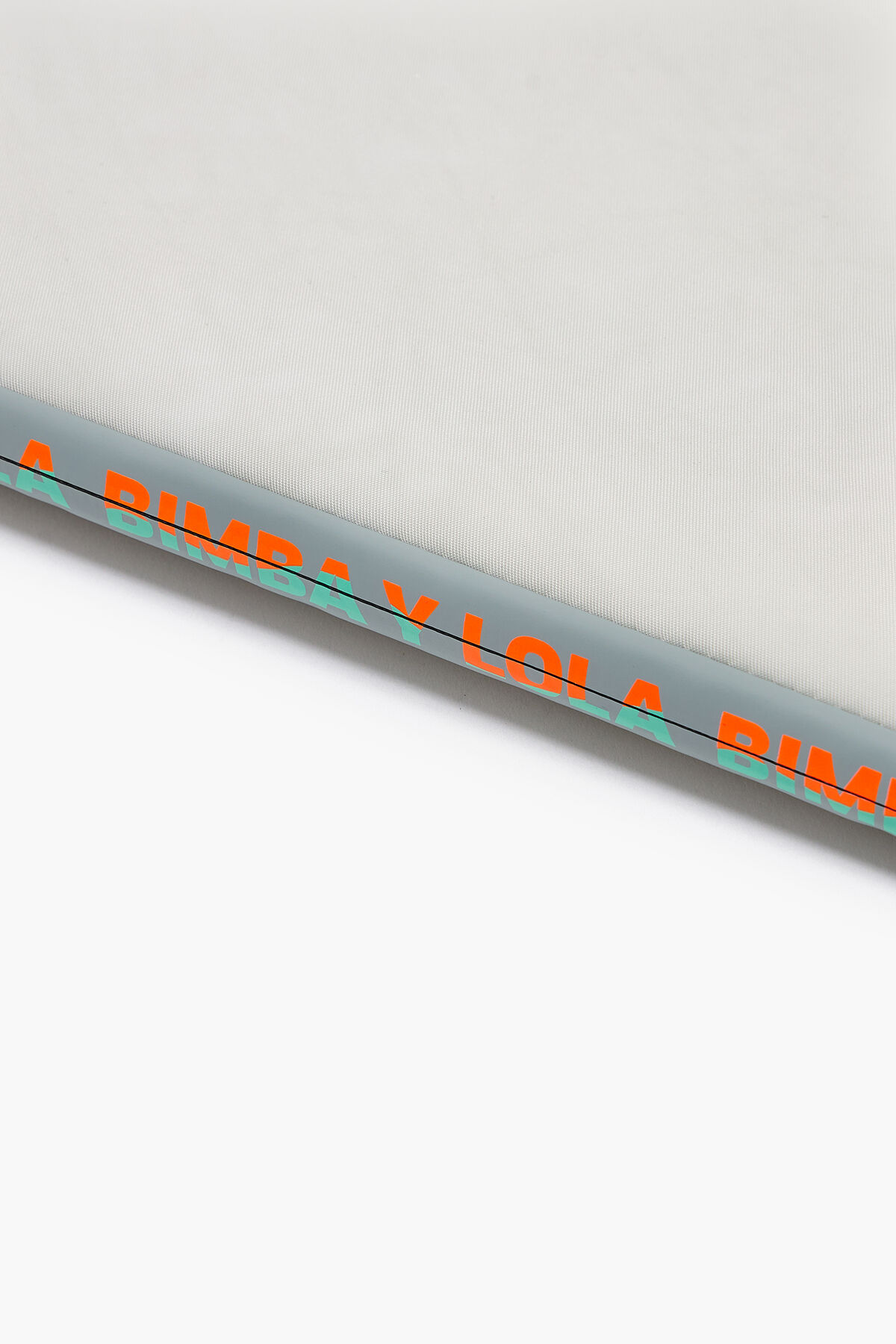 Funda portátil 13,5 Nylon Negra