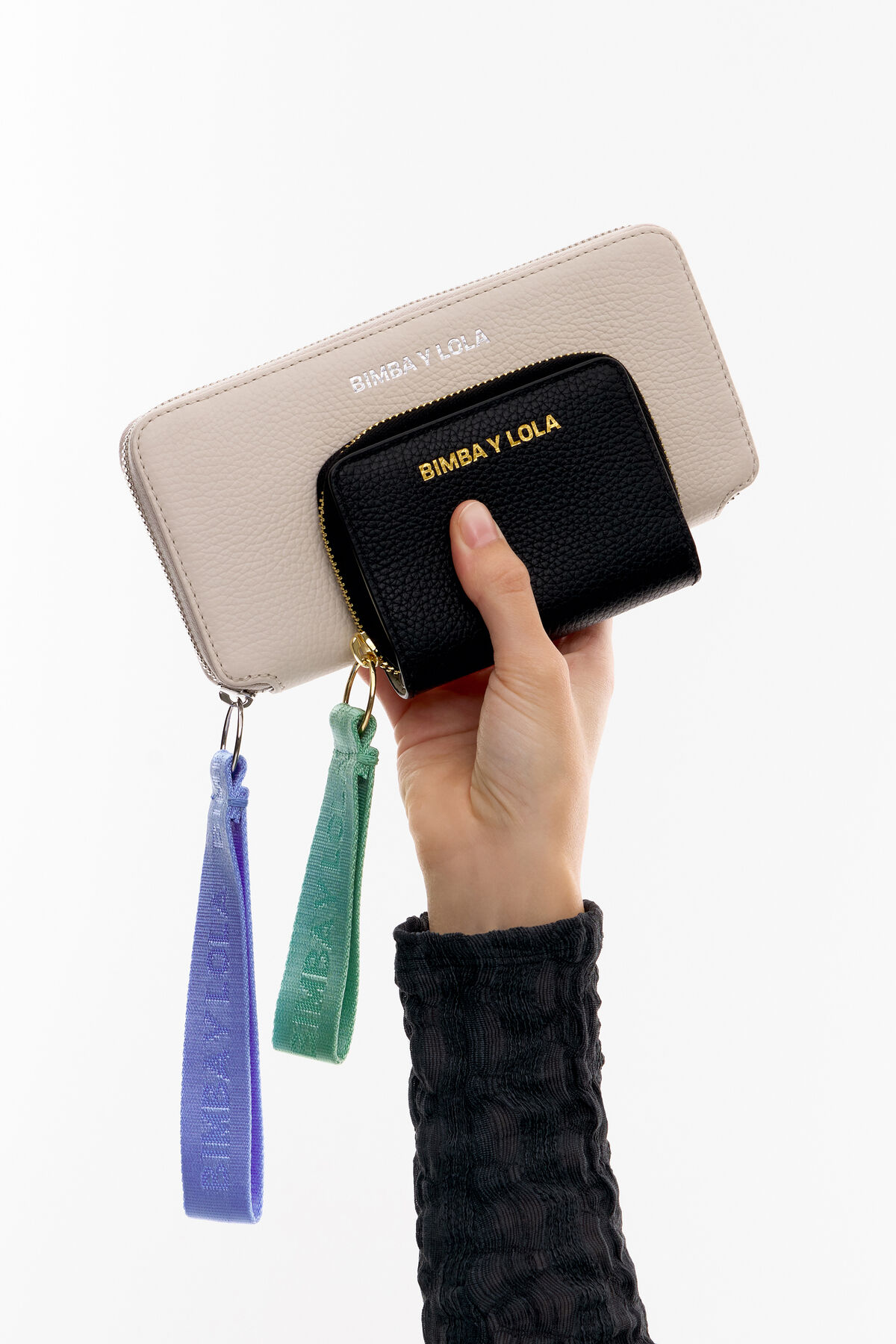 Cartera solapa piel negra