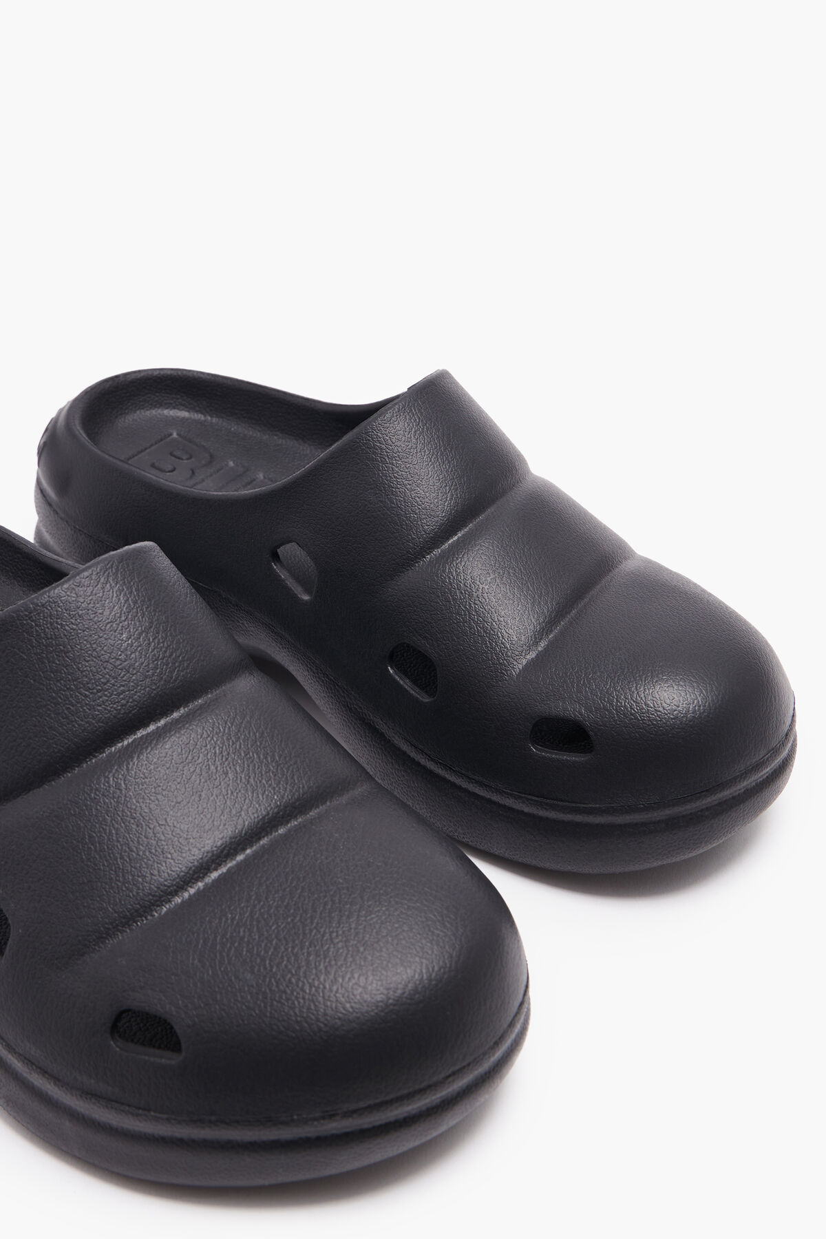 Zueco plataforma negro