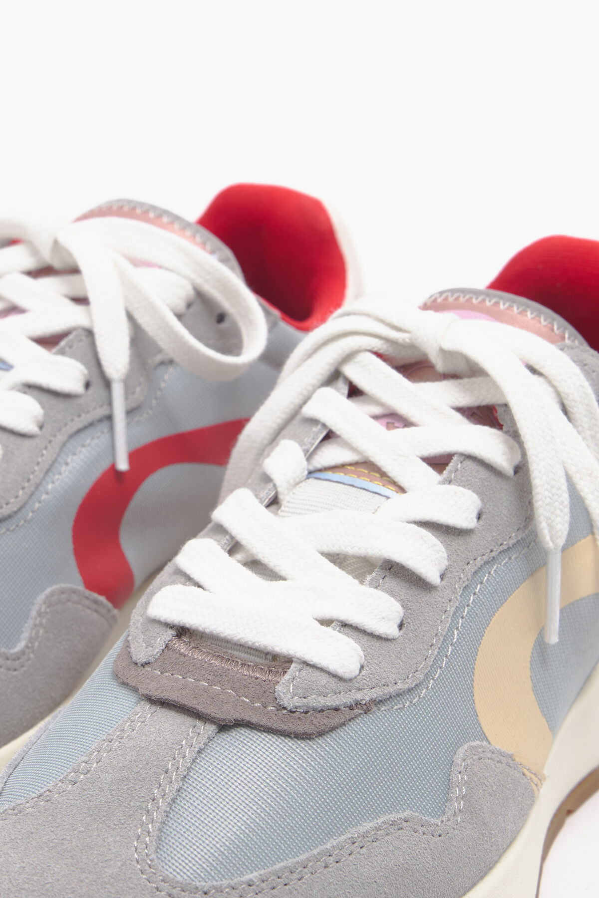 Deportiva lifestyle gris