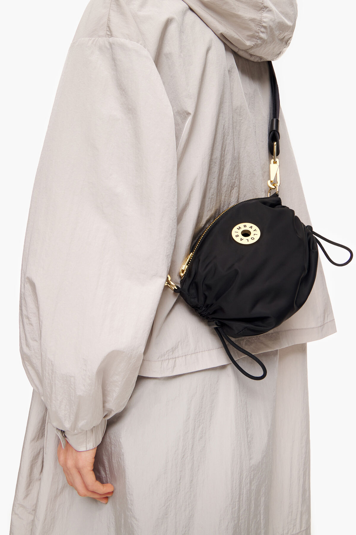 Bolso bandolera S nylon frunces negro