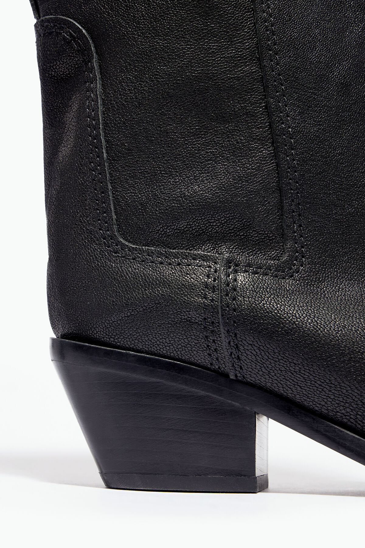 Botín campero piel negro