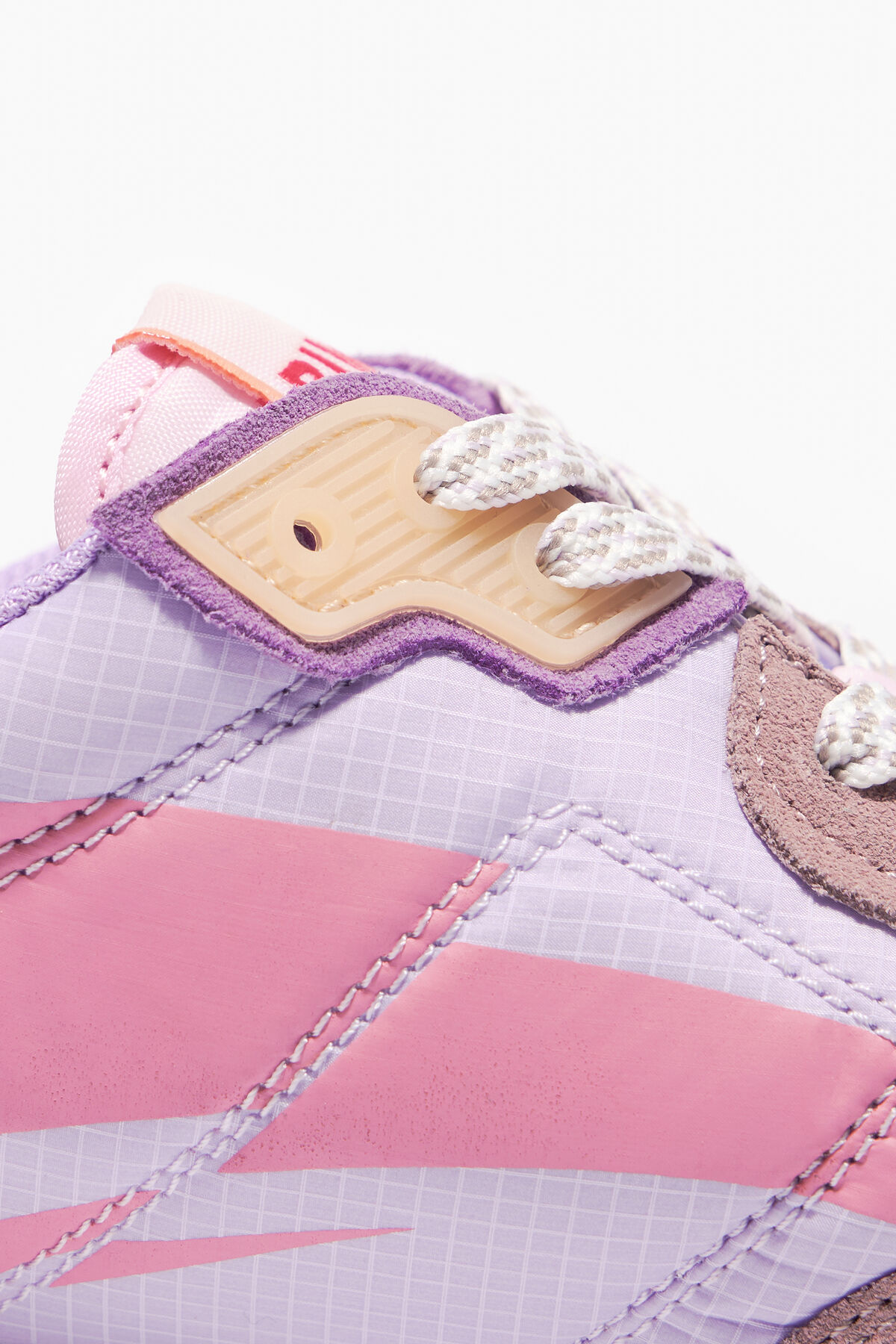 Deportiva jogger lila