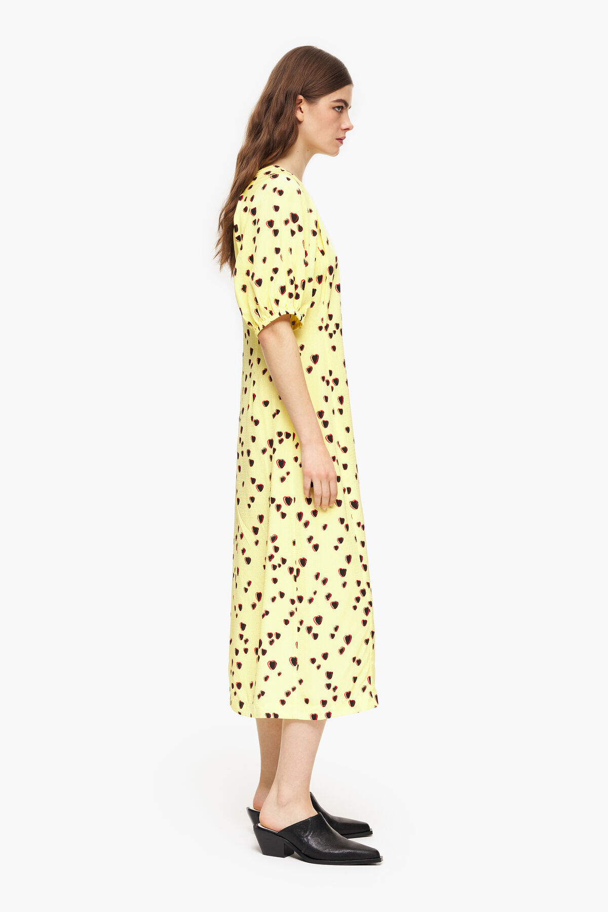 Vestido evasé midi print Small Hearts amarillo