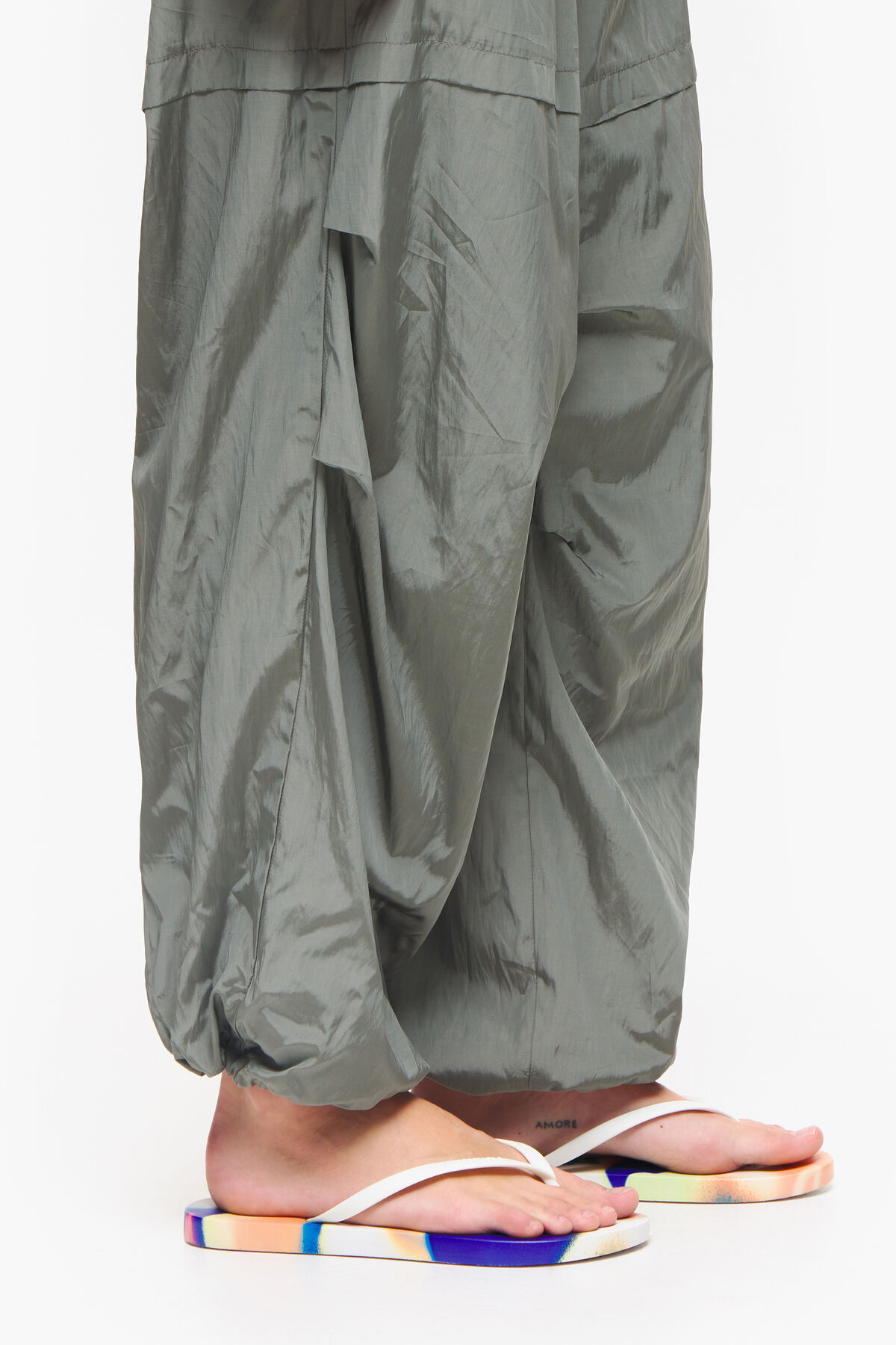 Chancla print Camouflage Spray blanca