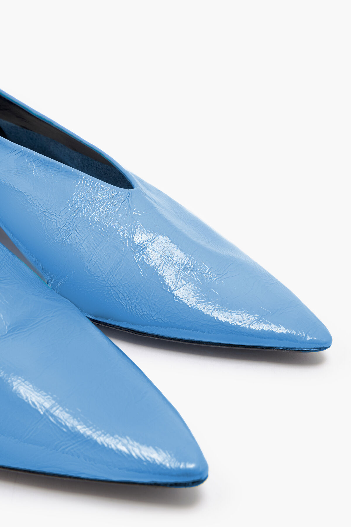 Zapato salón piel azul