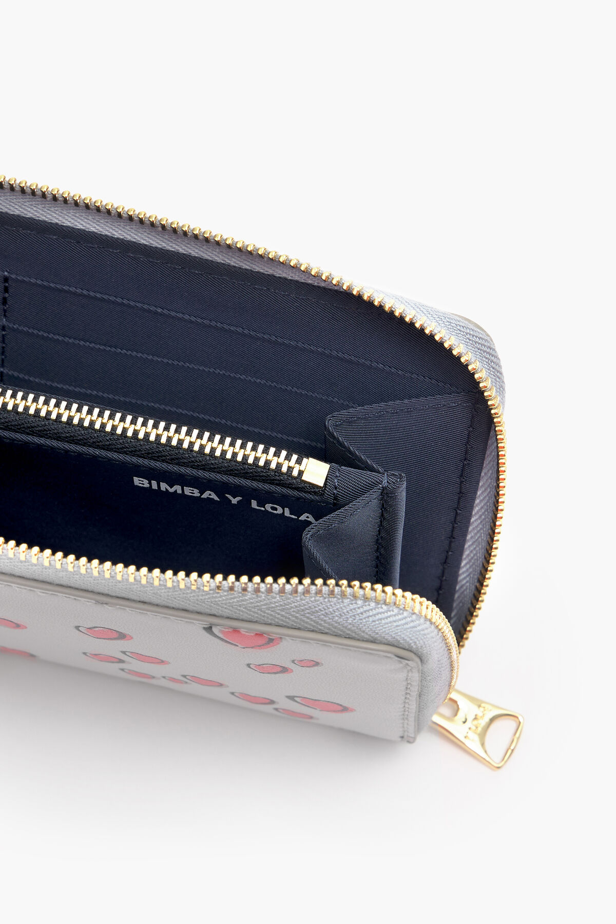 Billetera libro piel print Small Hearts gris