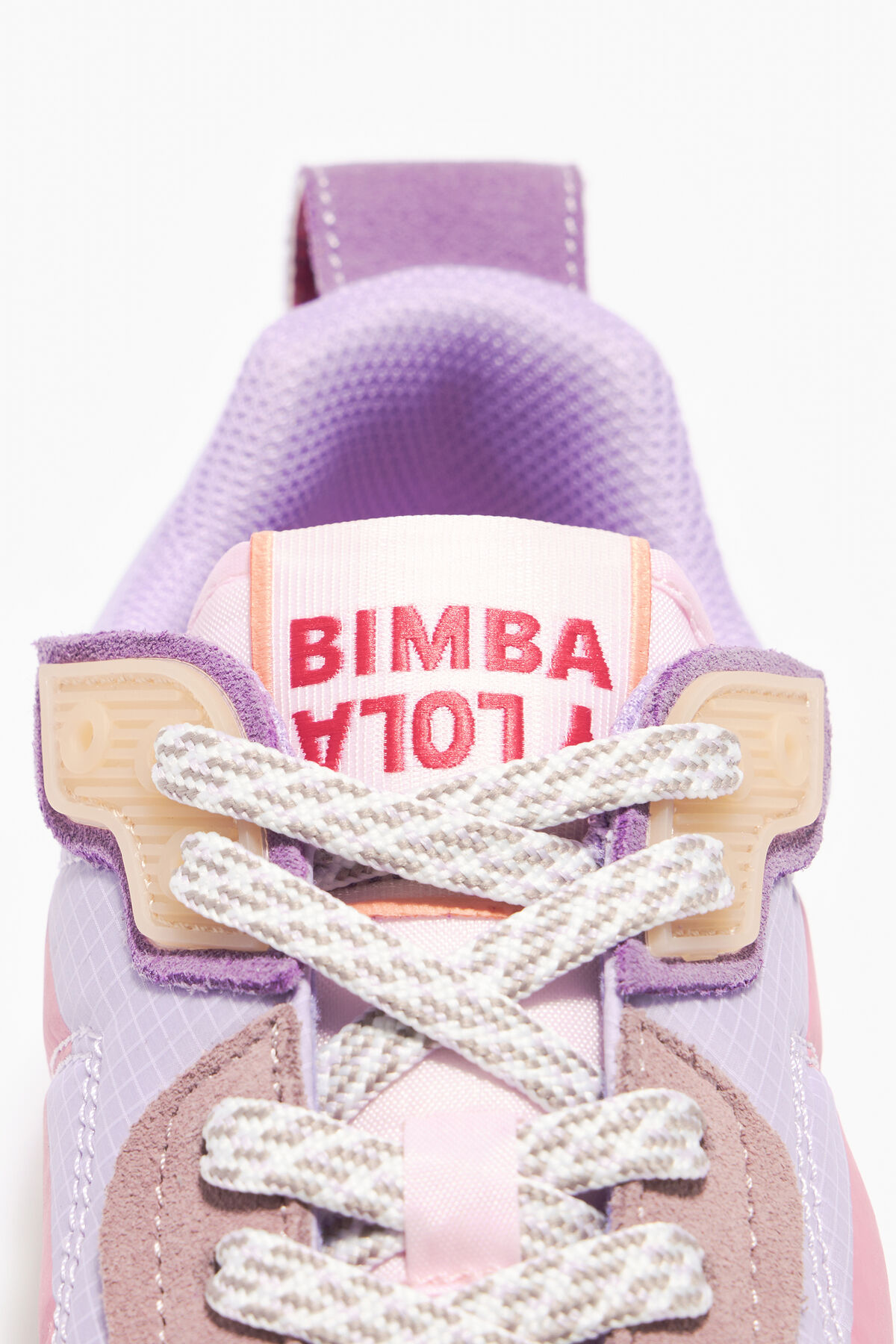 Deportiva jogger lila