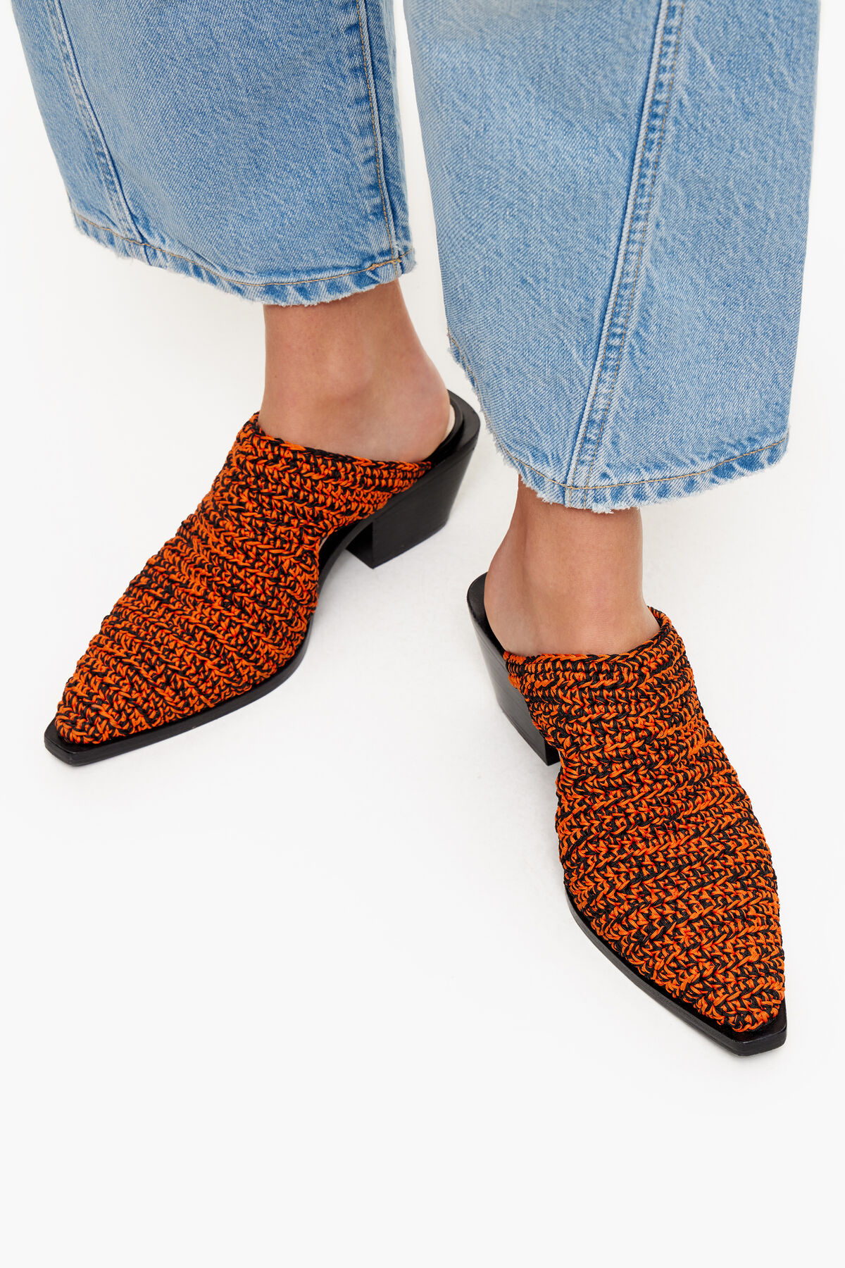 Zueco crochet naranja