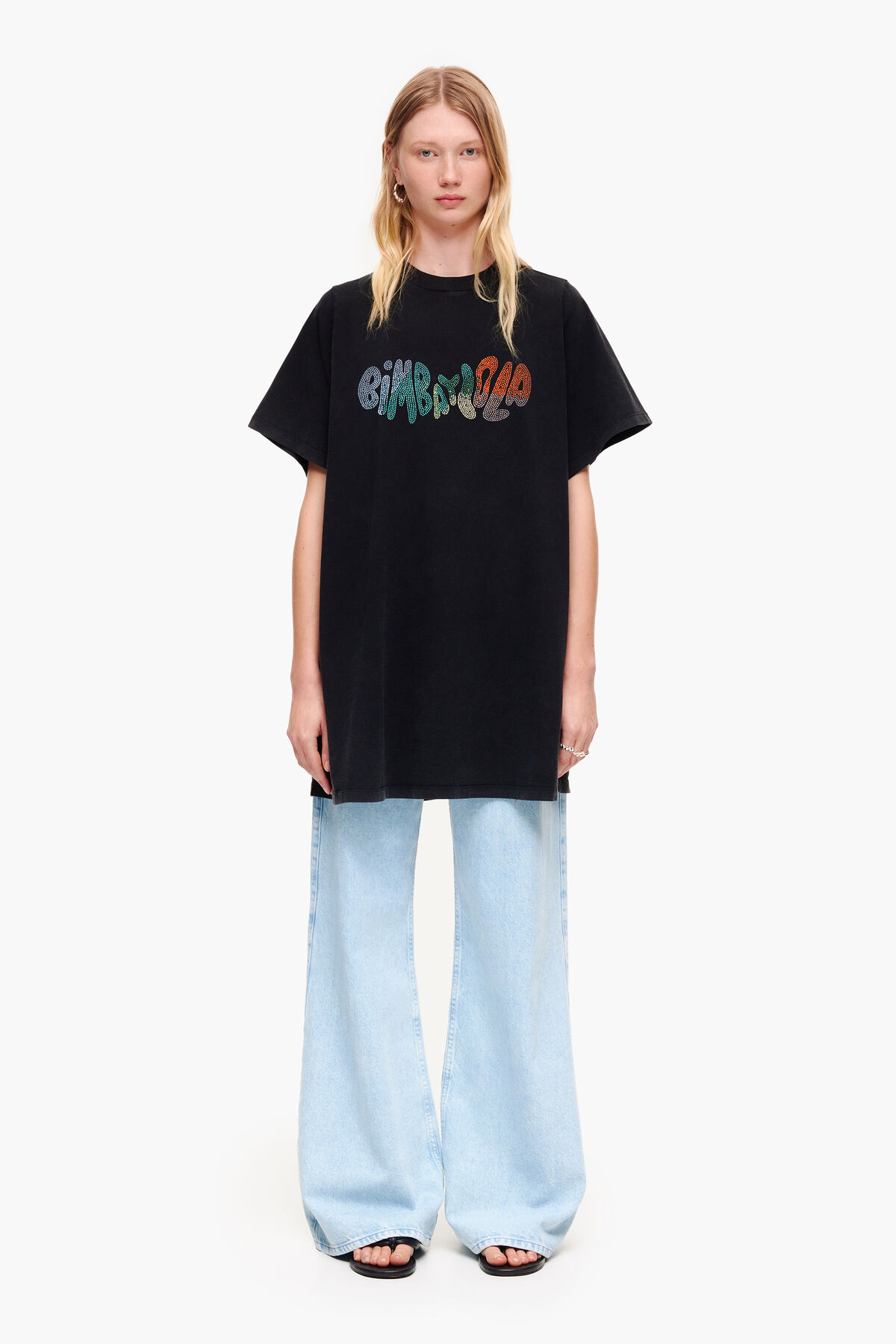 Camiseta fluida logo negra