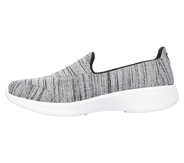 Skechers Women GOwalk 4 - Satisfy Black/White
