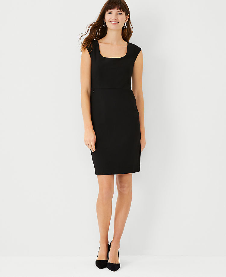 The Scoop Neck Dress in Bi-Stretch