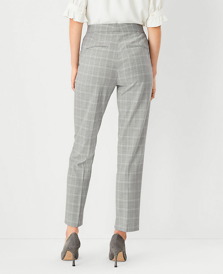 The Eva Ankle Pant in Plaid - Curvy Fit