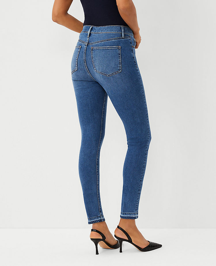 Sculpting Pocket High Rise Skinny Jeans in Classic Mid Wash