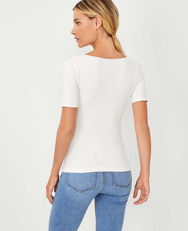 Seamless Scoop Neck Tee
