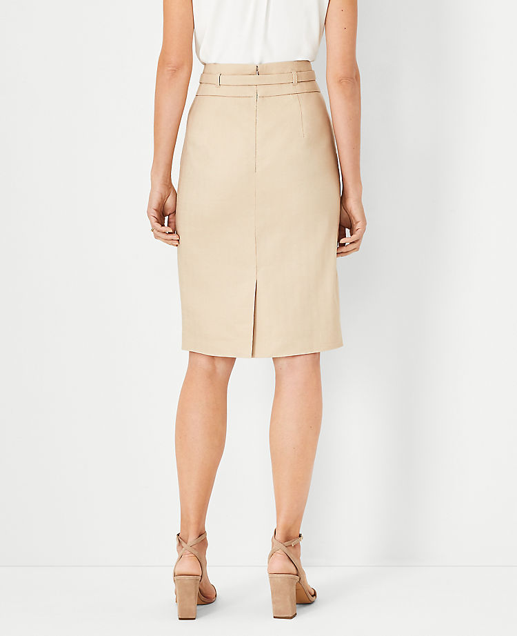 The Belted Seamed Pencil Skirt in HerRingbone Linen Blend