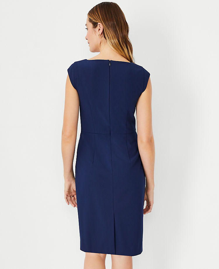 The Scoop Neck Dress in Bi-Stretch