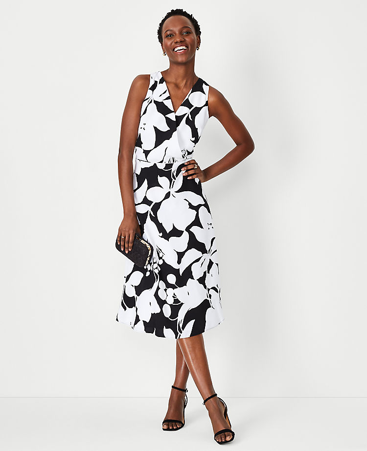 Floral Shadow Sleeveless Wrap Dress
