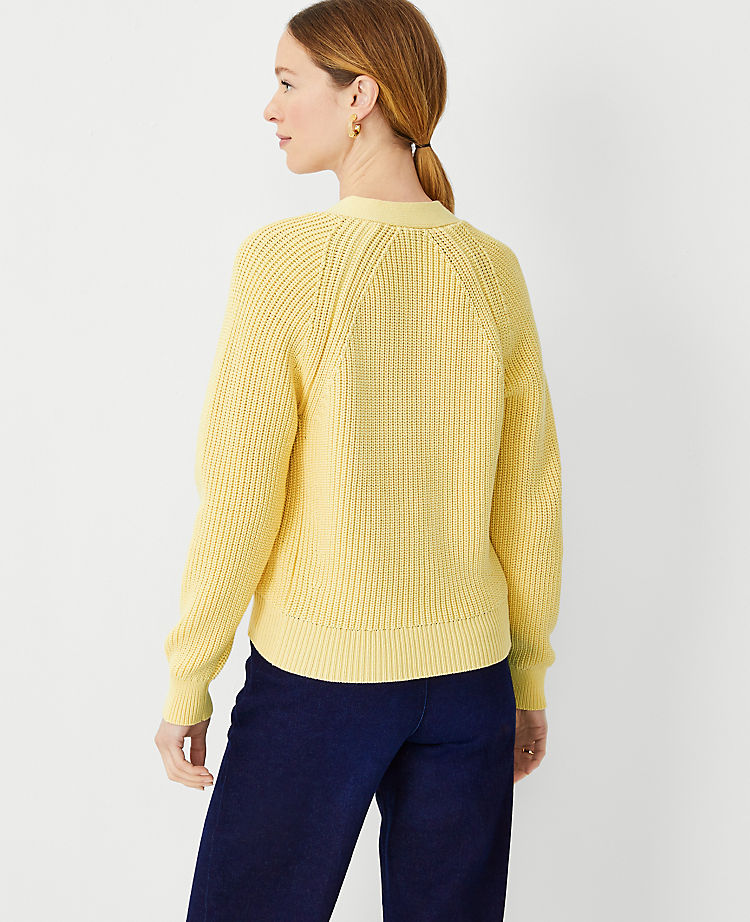 Ribbed Wedge V-Neck Cardigan