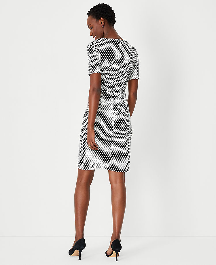 Ottoman Scoop Neck Sheath Dress