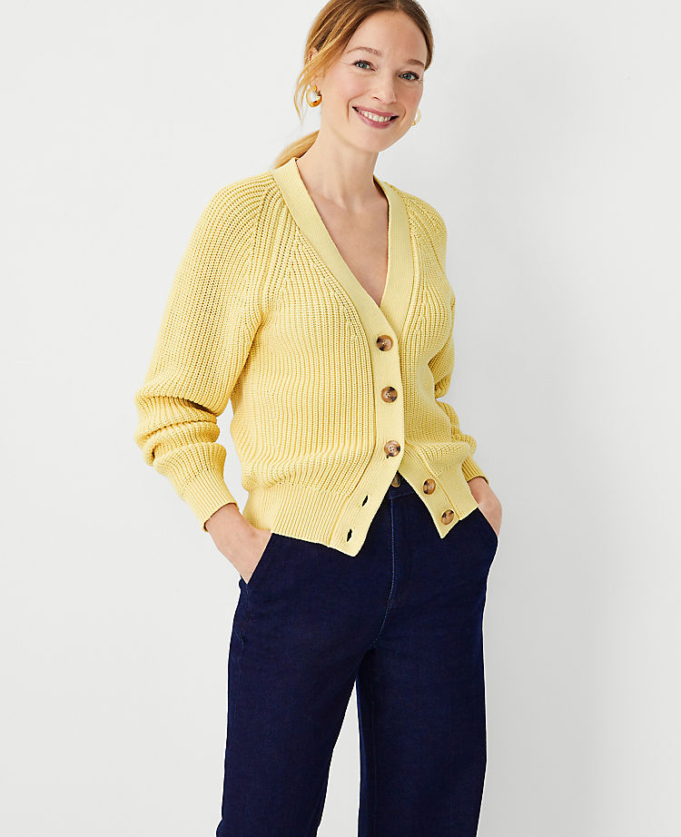 Ribbed Wedge V-Neck Cardigan