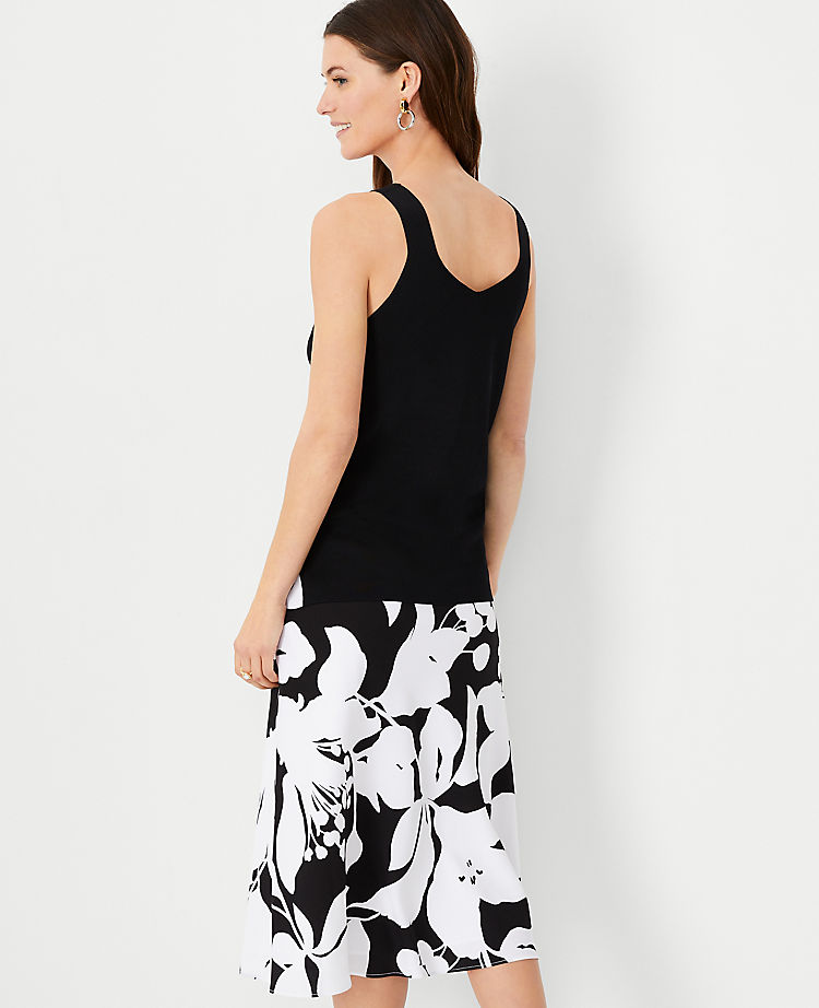 Silky Double V Sweater Tank