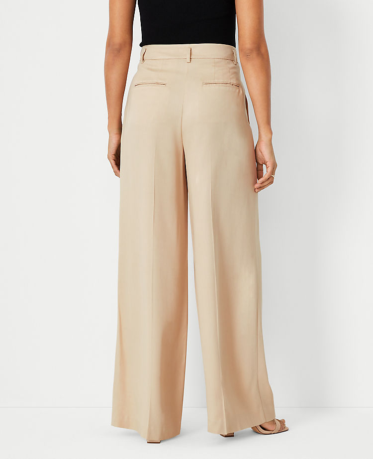 The Pleated Wide Leg Pant
