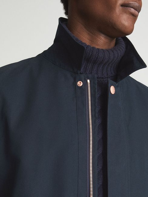 Ventile Private White V.C. Mac Coat