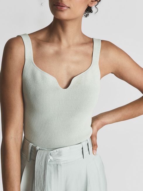 Daisy Sweetheart Neck Top