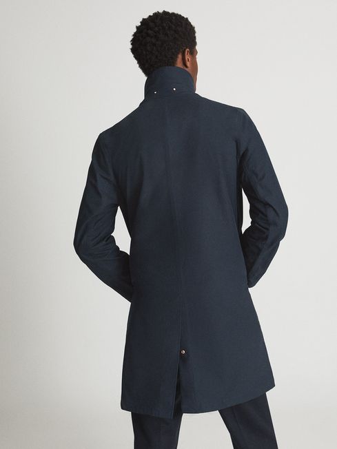Ventile Private White V.C. Mac Coat