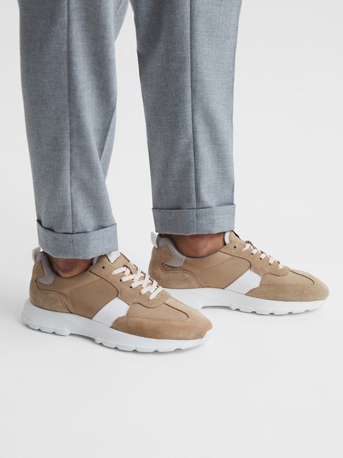 Evo Lite Running Trainers