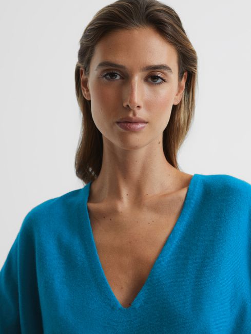 Jolie V-Neck Cashmere Blend Jumper