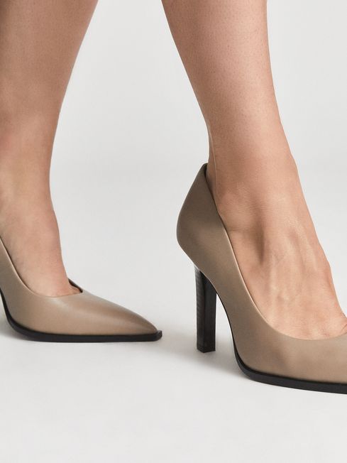 Ada Court Leather Court Shoes